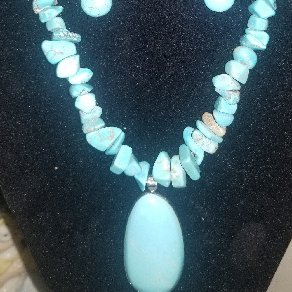 Turquoise Stone necklace/earrings